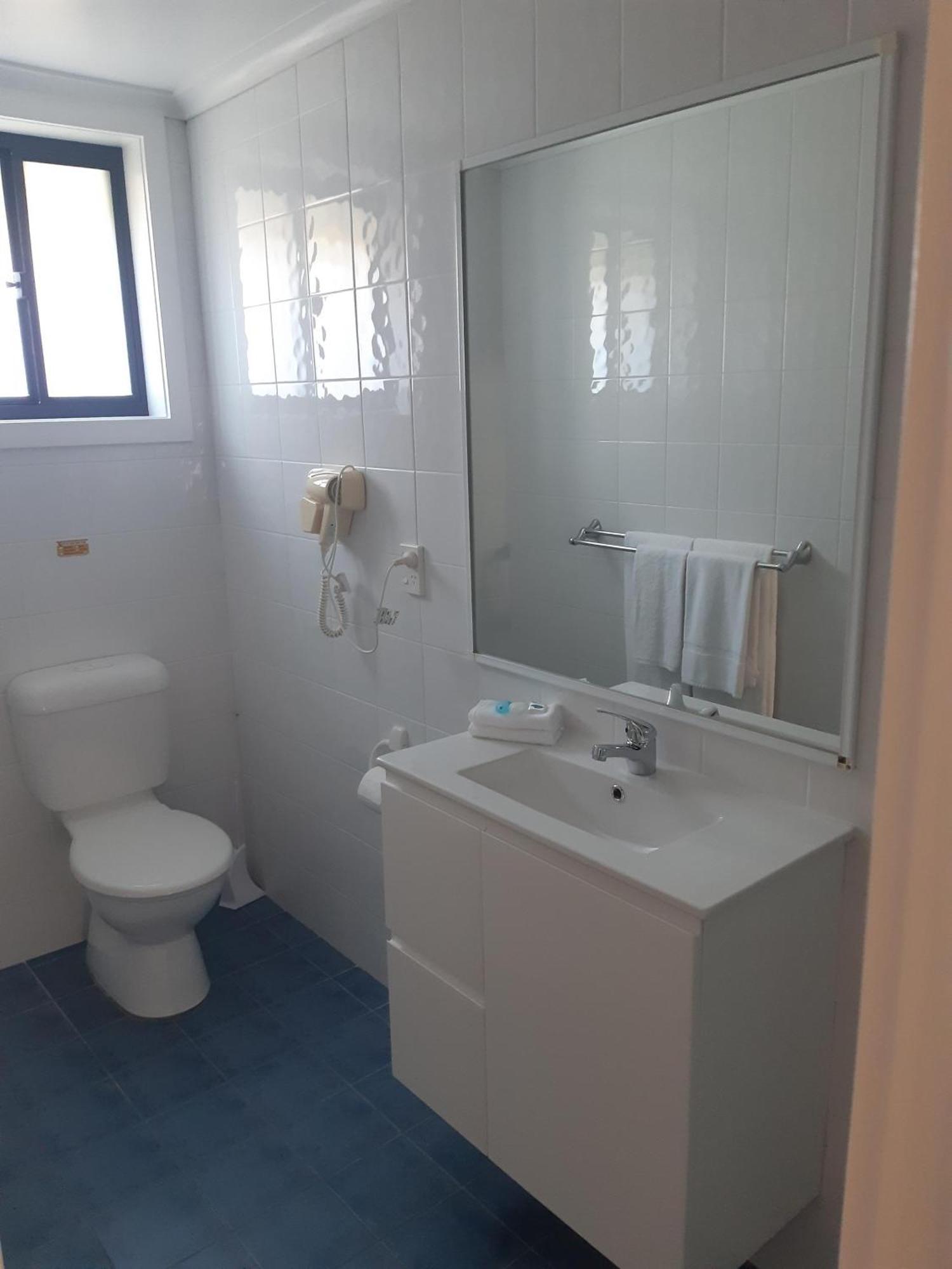 Seashells Beachfront 3*