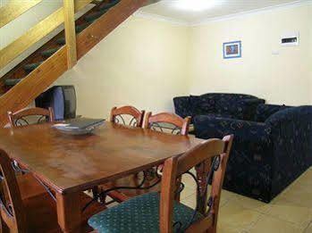 Seashells Beachfront Resort 3*