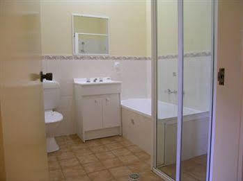 Resort Seashells Beachfront 3*
